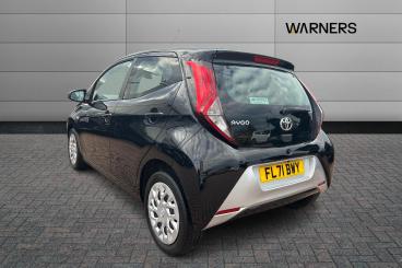 SPOTICAR Toyota Aygo 1.0 Vvt-i X-play Euro 6 (s/s) 5dr Used Car - City Car Petrol Black - Tewkesbury - 1200554027_3