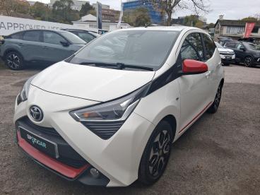 SPOTICAR Toyota Aygo 1.0 Vvt-i X-trend Euro 6 (s/s) 5dr Used Car - City Car Petrol White - Torquay - 1200554120_3