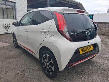 SPOTICAR Toyota Aygo 1.0 Vvt-i X-trend Euro 6 (s/s) 5dr Used Car - City Car Petrol White - Torquay - 1200554120_4