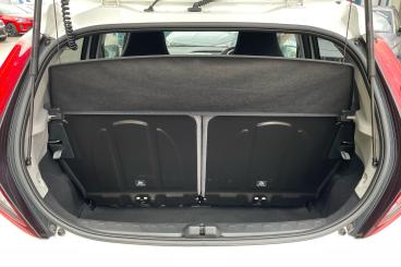 SPOTICAR Toyota Aygo 1.0 Vvt-i X-trend X-shift Euro 6 5dr (safety Sense Used Car - City Car Petrol White - Newark On Trent - 1200559008_5