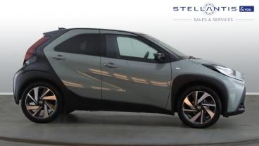 SPOTICAR Toyota Aygo 1.0 Vvt-i Exclusive X-shift Euro 6 (s/s) 5dr Used Car - City Car Petrol Blue - Coventry - 1200559841_4