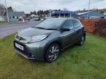 SPOTICAR Toyota Aygo 1.0 Vvt-i Exclusive Euro 6 (s/s) 5dr Used Car - City Car Petrol Green - Invergordon - 1200565517_4