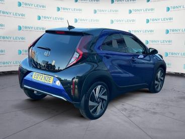 SPOTICAR Toyota Aygo 1.0 Vvt-i Exclusive X-shift Euro 6 (s/s) 5dr Used Car - City Car Petrol Blue - West Thurrock Grays - 1200566904_5
