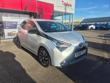 SPOTICAR Toyota Aygo 1.0 Vvt-i X-trend Euro 6 (s/s) 5dr Used Car - City Car Petrol Silver - Boston - 1200571687_1