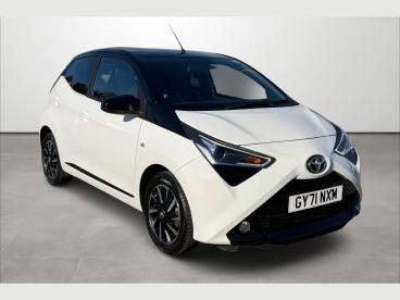 SPOTICAR Toyota Aygo 1.0 Vvt-i X-trend Euro 6 (s/s) 5dr Used Car - City Car Petrol Multicolour - Eastbourne - 1200575045_1