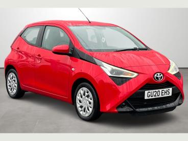SPOTICAR Toyota Aygo 1.0 Vvt-i X-play Euro 6 5dr Used Car - City Car Petrol Red - Uckfield - 1200578352_1
