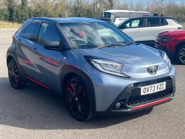 SPOTICAR Toyota Aygo 1.0 Vvt-i Undercover Euro 6 (s/s) 5dr Used Car - City Car Petrol Grey - Kidlington - 1200589800_1