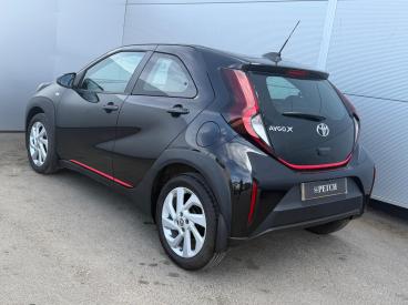 SPOTICAR Toyota Aygo 1.0 Vvt-i Pure X-shift Euro 6 (s/s) 5dr Used Car - City Car Petrol Black - Darlington - 1200590079_3