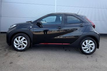 SPOTICAR Toyota Aygo 1.0 Vvt-i Pure X-shift Euro 6 (s/s) 5dr Used Car - City Car Petrol Black - Darlington - 1200590079_4