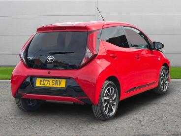 SPOTICAR Toyota Aygo 1.0 Vvt-i X-trend Euro 6 (s/s) 5dr Used Car - City Car Petrol Red - Selby - 1200594954_5
