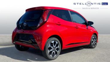 SPOTICAR Toyota Aygo 1.0 Vvt-i X-trend Euro 6 (s/s) 5dr Used Car - City Car Petrol Red - Preston - 1200598267_3