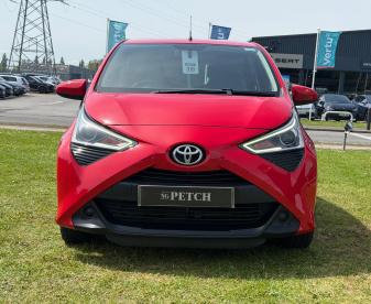 SPOTICAR Toyota Aygo 1.0 Vvt-i X-play Euro 6 5dr Used Car - City Car Petrol Red - Darlington - 1200604451_2