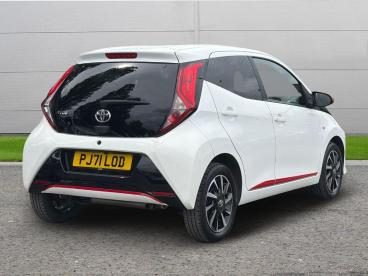 SPOTICAR Toyota Aygo 1.0 Vvt-i X-trend Euro 6 (s/s) 5dr Used Car - City Car Petrol White - Selby - 1200606485_5