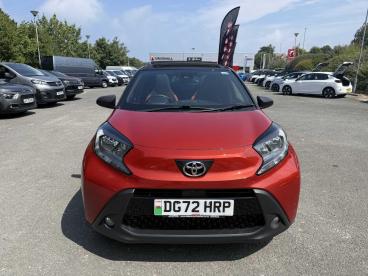 SPOTICAR Toyota Aygo 1.0 Vvt-i Edge X-shift Euro 6 (s/s) 5dr Used Car - City Car Petrol Red - Colwyn Bay - 1200620186_2