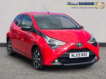 SPOTICAR Toyota Aygo 1.0 Vvt-i X-trend Euro 6 5dr Used Car - City Car Petrol Red - Wallsend - 1200622387_1