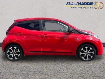 SPOTICAR Toyota Aygo 1.0 Vvt-i X-trend Euro 6 5dr Used Car - City Car Petrol Red - Wallsend - 1200622387_5