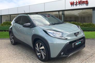 SPOTICAR Toyota Aygo 1.0 Vvt-i Exclusive X-shift Euro 6 (s/s) 5dr Used Car - City Car Petrol Green - Farningham - 1200622435_1
