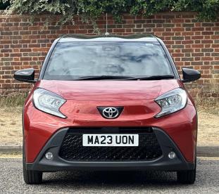 SPOTICAR Toyota Aygo 1.0 Vvt-i Edge Euro 6 (s/s) 5dr Used Car - City Car Petrol Red - Hemel Hempstead - 1200623810_3