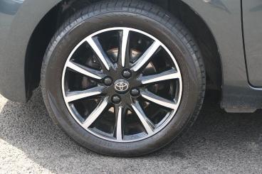SPOTICAR Toyota Aygo 1.0 Vvt-i X-style Euro 6 5dr Used Car - City Car Petrol Grey - Walsall - 1200623883_5