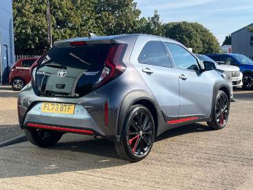 SPOTICAR Toyota Aygo 1.0 Vvt-i Undercover X-shift Euro 6 (s/s) 5dr Used Car - City Car Petrol Grey - Kettering - 1200625237_3