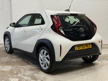 SPOTICAR Toyota Aygo 1.0 Vvt-i Pure Euro 6 (s/s) 5dr Used Car - City Car Petrol White - Carlisle - 1200625376_2
