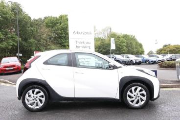 SPOTICAR Toyota Aygo 1.0 Vvt-i Pure Euro 6 (s/s) 5dr Used Car - City Car Petrol White - Walsall - 1200631302_2