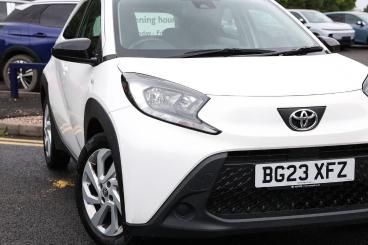 SPOTICAR Toyota Aygo 1.0 Vvt-i Pure Euro 6 (s/s) 5dr Used Car - City Car Petrol White - Walsall - 1200631302_5
