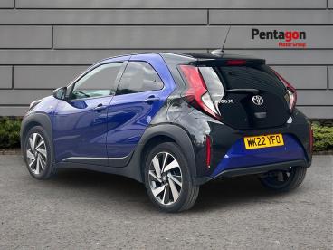 SPOTICAR Toyota Aygo 1.0 Vvt-i Edge Euro 6 (s/s) 5dr Used Car - City Car Petrol Blue - Scunthorpe - 1200632217_2