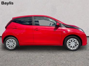 SPOTICAR Toyota Aygo 1.0 Vvt-i X-play Euro 6 5dr Used Car - City Car Petrol Red - Stroud - 1200632886_5