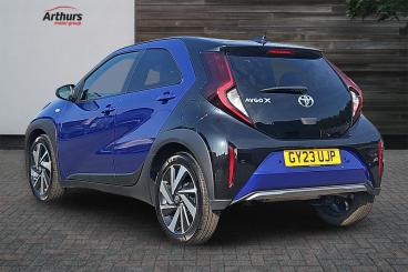 SPOTICAR Toyota Aygo 1.0 Vvt-i Exclusive Euro 6 (s/s) 5dr Used Car - City Car Petrol Blue - Newtown - 1200633303_5