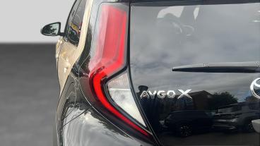 SPOTICAR Toyota Aygo 1.0 Vvt-i Edge X-shift Euro 6 (s/s) 5dr Used Car - City Car Petrol Beige - Stockport - 1200639287_5