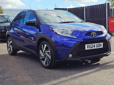SPOTICAR Toyota Aygo 1.0 Vvt-i Edge Euro 6 (s/s) 5dr Used Car - City Car Petrol Blue - Cheltenham - 1200639319_1