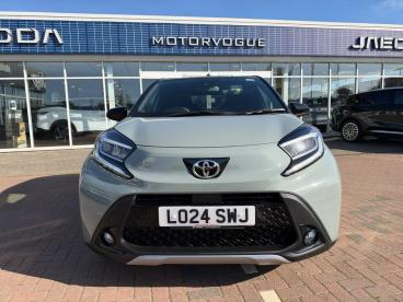 SPOTICAR Toyota Aygo 1.0 Vvt-i Exclusive Euro 6 (s/s) 5dr Used Car - City Car Petrol Grey - Kings Lynn - 1200643228_3
