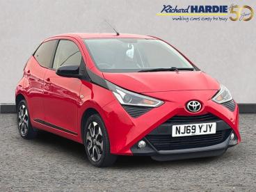 SPOTICAR Toyota Aygo 1.0 Vvt-i X-trend Euro 6 5dr Used Car - City Car Petrol Red - Wallsend - 1200644144_1