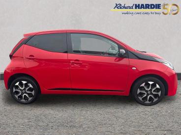 SPOTICAR Toyota Aygo 1.0 Vvt-i X-trend Euro 6 5dr Used Car - City Car Petrol Red - Wallsend - 1200644144_5
