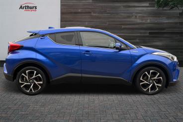 SPOTICAR Toyota C-hr 1.8 Vvt-h Design Cvt Euro 6 (s/s) 5dr Used Car - Suv Hybrid Blue - Oswestry - 1200543300_2