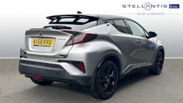 SPOTICAR Toyota C-hr 1.8 Vvt-h Dynamic Cvt Euro 6 (s/s) 5dr Used Car - Suv Hybrid Silver - Bristol - 1200547294_3