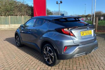 SPOTICAR Toyota C-hr 2.0 Vvt-h Design Cvt Euro 6 (s/s) 5dr Used Car - Suv Hybrid Grey - Rochester - 1200559549_2