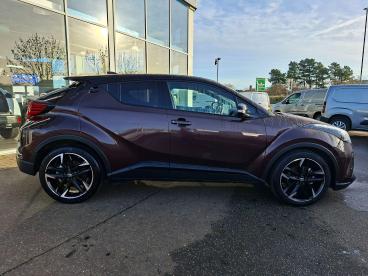 SPOTICAR Toyota C-hr 1.8 Vvt-h Gr Sport Cvt Euro 6 (s/s) 5dr Used Car - Suv Hybrid Purple - Boston - 1200563482_2