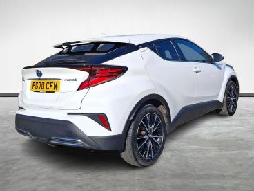 SPOTICAR Toyota C-hr 2.0 Vvt-h Excel Cvt Euro 6 (s/s) 5dr Used Car - Suv Hybrid White - Guisborough - 1200581057_3