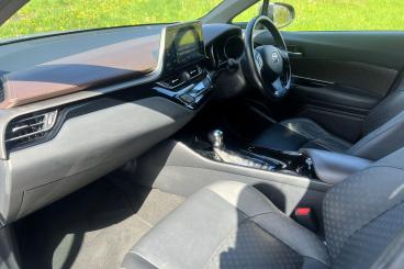 SPOTICAR Toyota C-hr 1.8 Vvt-h Excel Cvt Euro 6 (s/s) 5dr Used Car - Suv Hybrid Silver - Bridgend - 1200596103_2