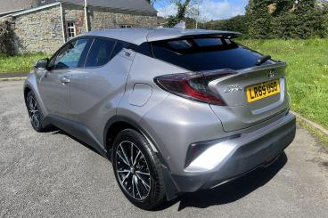 SPOTICAR Toyota C-hr 1.8 Vvt-h Excel Cvt Euro 6 (s/s) 5dr Used Car - Suv Hybrid Silver - Bridgend - 1200596103_3