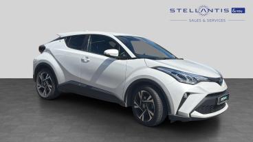 SPOTICAR Toyota C-hr 2.0 Vvt-h Design Cvt Euro 6 (s/s) 5dr Used Car - Suv Hybrid White - Salford - 1200602354_1