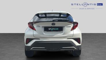 SPOTICAR Toyota C-hr 2.0 Vvt-h Design Cvt Euro 6 (s/s) 5dr Used Car - Suv Hybrid White - Salford - 1200602354_4