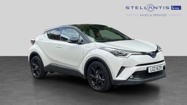 SPOTICAR Toyota C-hr 1.8 Vvt-h Dynamic Cvt Euro 6 (s/s) 5dr Used Car - Suv Hybrid White - Stockport - 1200610347_1