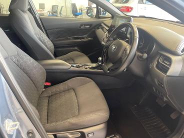 SPOTICAR Toyota C-hr 1.8 Vvt-h Design Cvt Euro 6 (s/s) 5dr Used Car - Suv Hybrid Grey - Bridgend - 1200617379_3