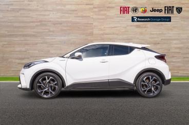 SPOTICAR Toyota C-hr 1.8 Vvt-h Design Cvt Euro 6 (s/s) 5dr Used Car - Suv Hybrid White - Hinckley - 1200624717_4