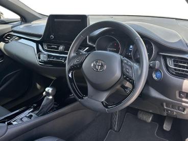 SPOTICAR Toyota C-hr 1.8 Vvt-h Design Cvt Euro 6 (s/s) 5dr Used Car - Suv Hybrid Black - Derby - 1200631886_5