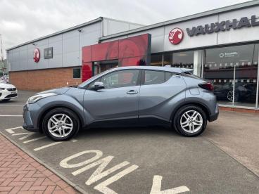 SPOTICAR Toyota C-hr 1.8 Vvt-h Icon Cvt Euro 6 (s/s) 5dr Used Car - Suv Hybrid Grey - Melton Mowbray - 1200634215_2