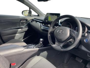 SPOTICAR Toyota C-hr 1.8 Vvt-h Design Cvt Euro 6 (s/s) 5dr Used Car - Suv Hybrid Grey - Gloucester - 1200638866_3